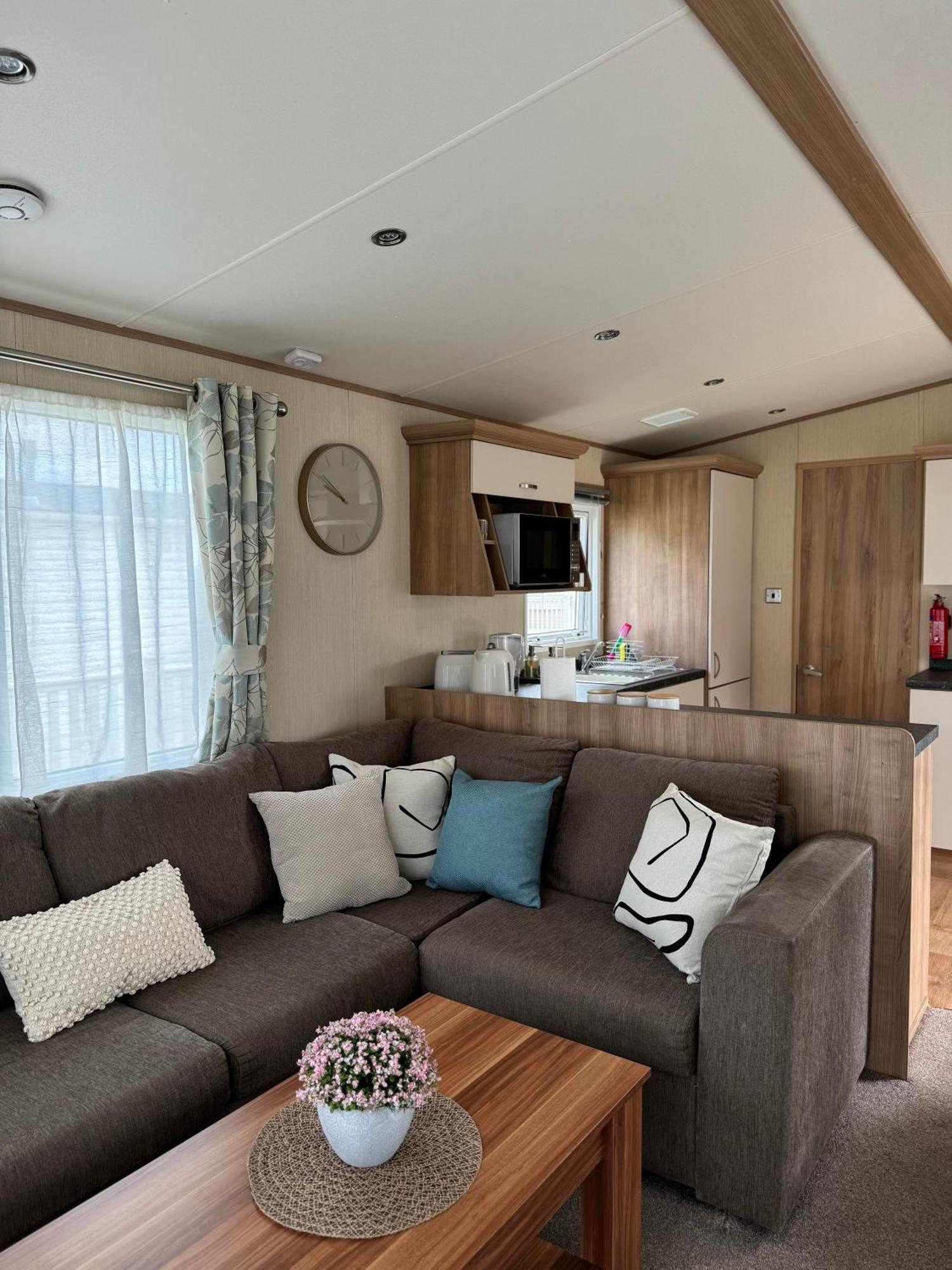 Hot Tub Retreat At Tattershall Lakes Екстериор снимка