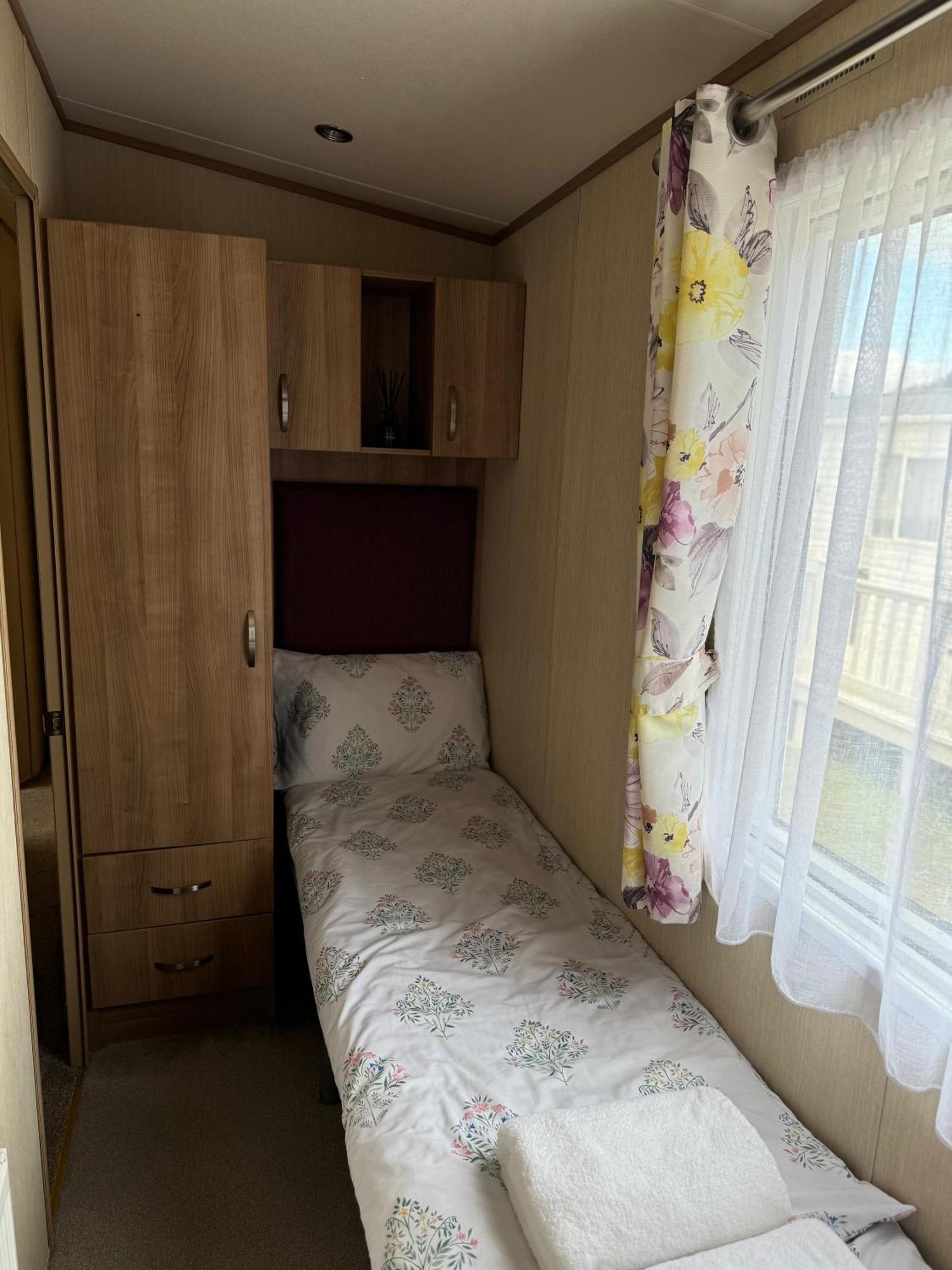 Hot Tub Retreat At Tattershall Lakes Екстериор снимка