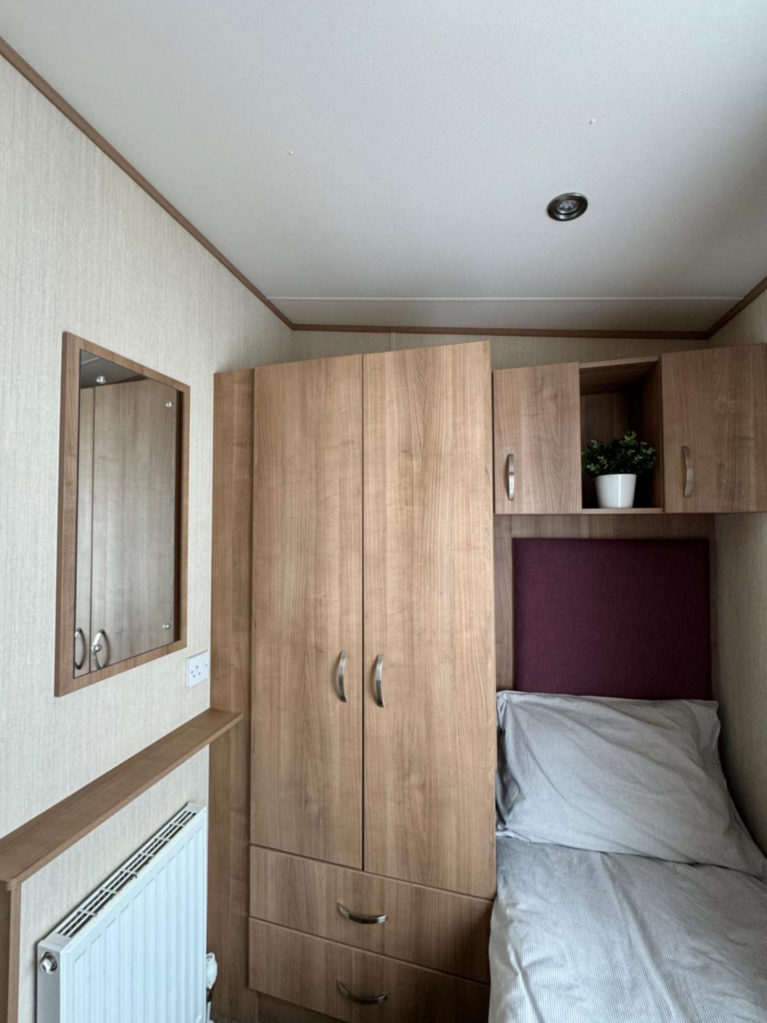 Hot Tub Retreat At Tattershall Lakes Екстериор снимка